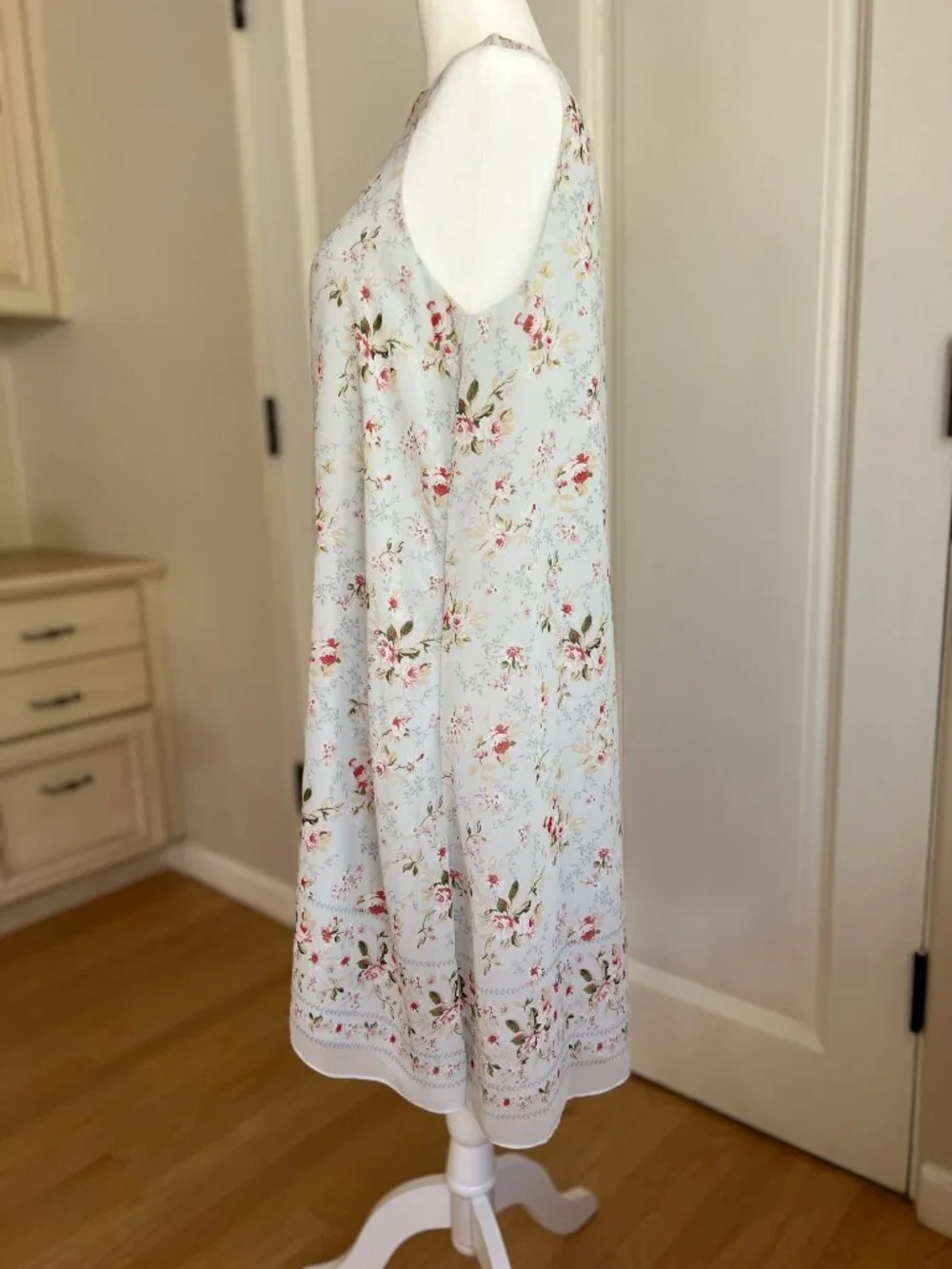 Max Edition Size S Sleeveless Light Blue with Flowers Summer Dress - Picture 4 of 9